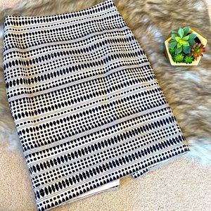 Pencil Skirt Cream & Black